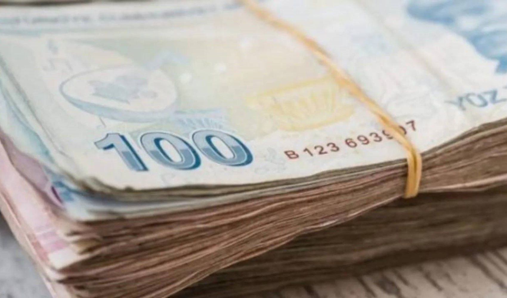 Hazine 31,9 milyar lira borçlandı