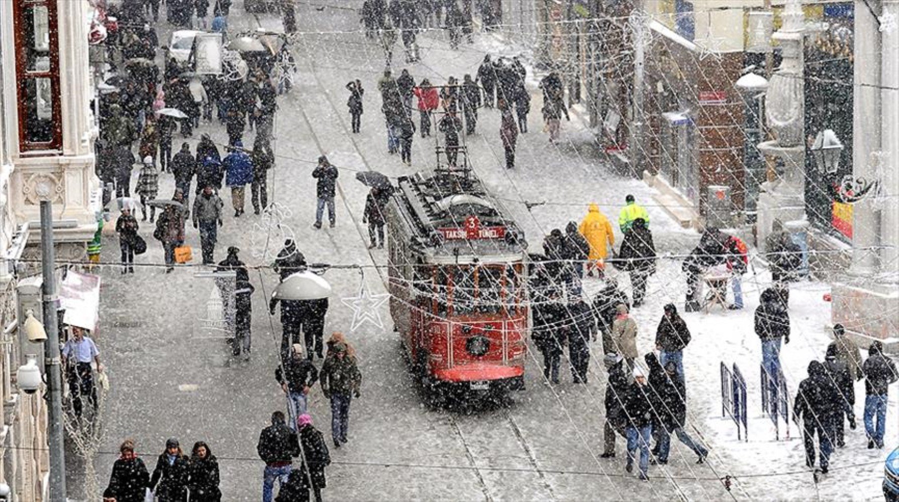 Yoğun kar, kuvvetli yağış ve fırtına uyarısı!