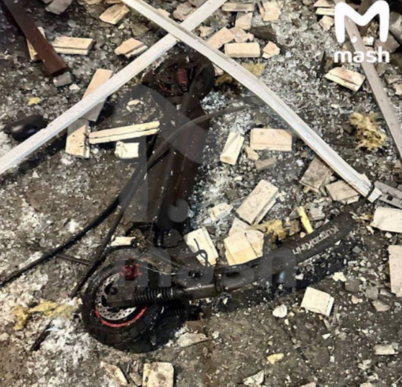 Emergono le immagini dell'esplosione in cui ha perso la vita il generale russo: 'Grande distruzione all'ingresso dell'edificio'