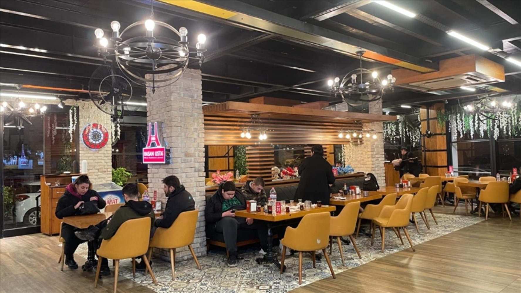 Limite di spesa di 1500 TL nei ristoranti di Istanbul! Esiste davvero?