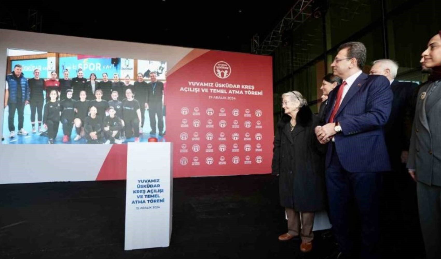 Üsküdar'da kreş açılışı gerçekleştirildi: Eleştirilerin odağındaki isim Bakan Tekin oldu