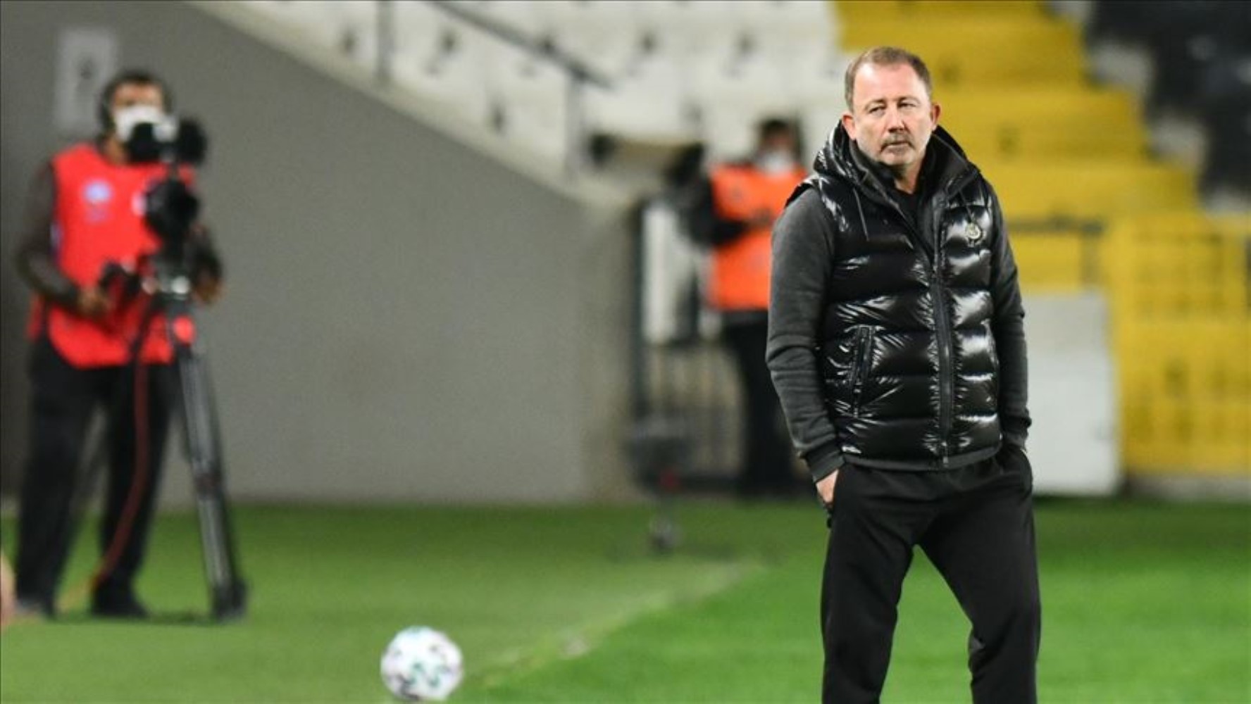 Beşiktaş’ta teknik direktörlük krizi devam ediyor: Sergen Yalçın’dan kesin yanıt