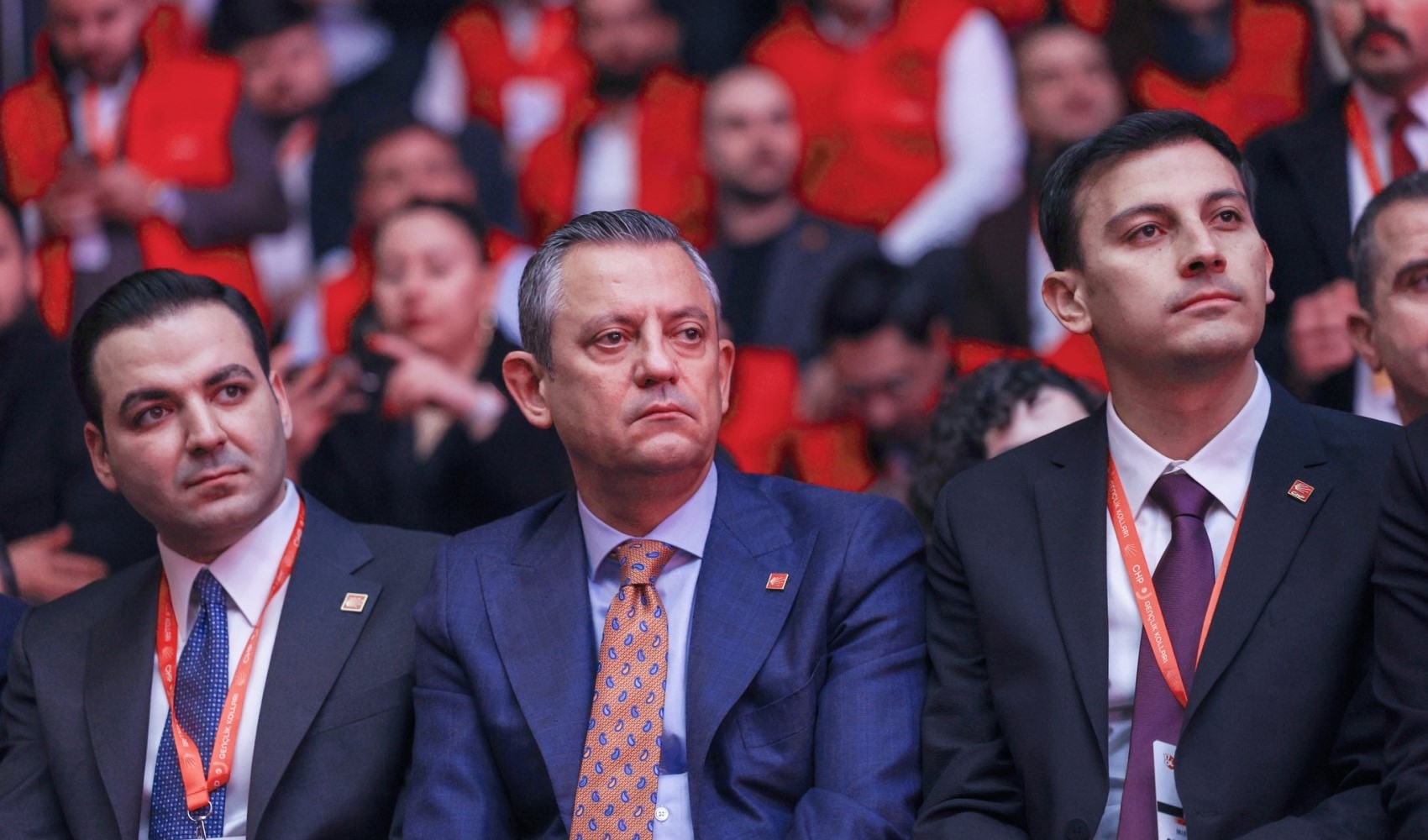 Cem Aydın eletto alla guida dei Giovani del CHP: il messaggio di congratulazioni di Özgür Özel