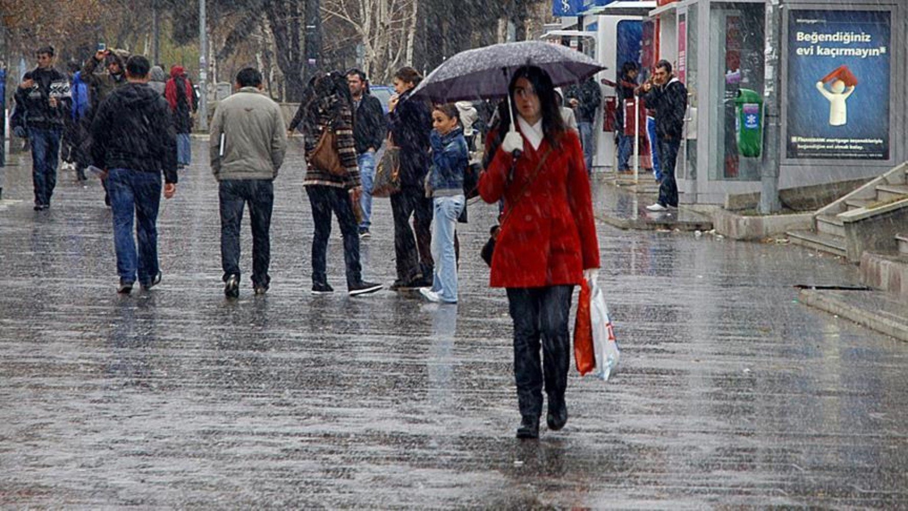 Meteroloji uyardı... Bu akşama dikkat ! Kuvvetli sağanak yağış geliyor