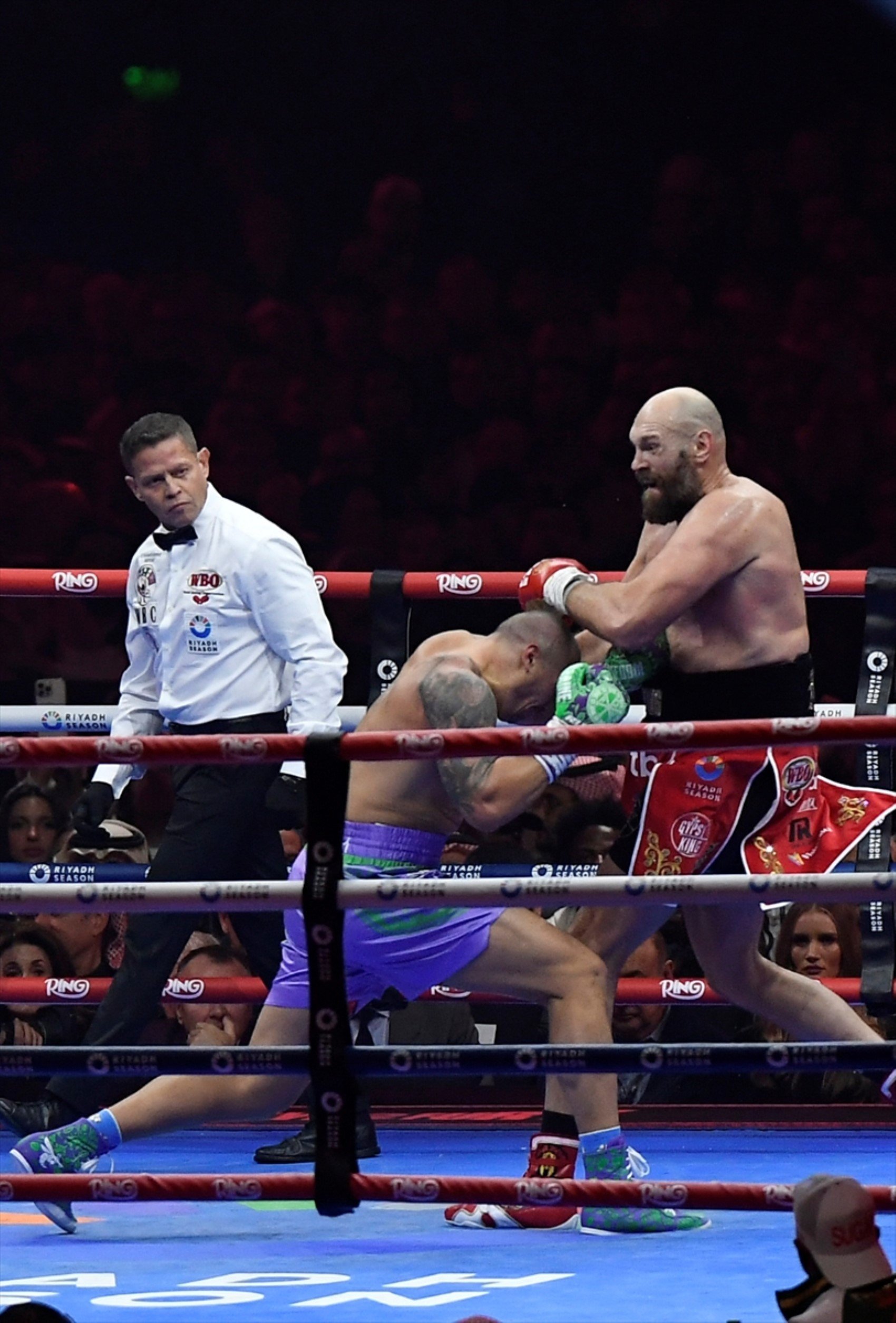 Tyson Fury ve Oleksandr Usyk karşı karşıya: 190 milyon dolar ödüllü rövanş maçını kazanan belli oldu