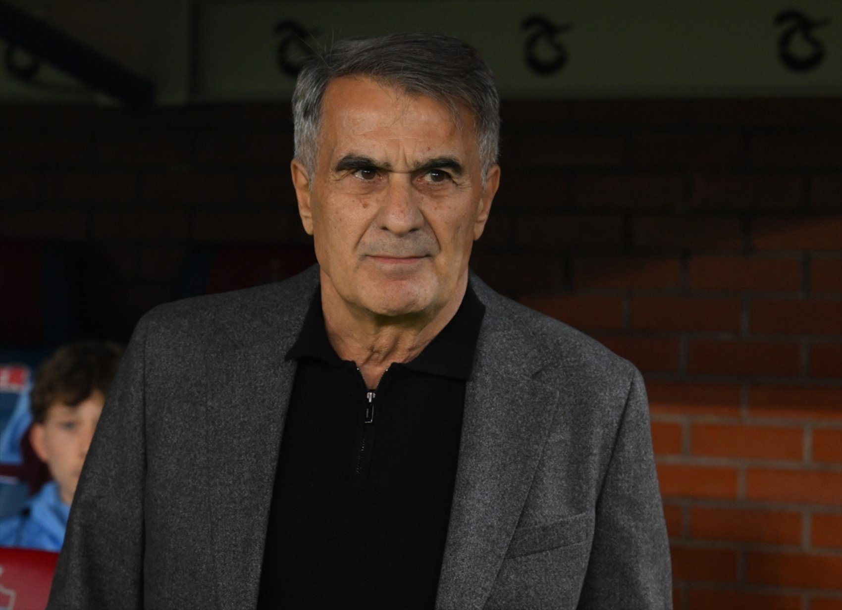 Şenol Güneş ve Volkan Demirel gerginliğine sert yorumlar! 'Adam değilsin, haddine mi?'