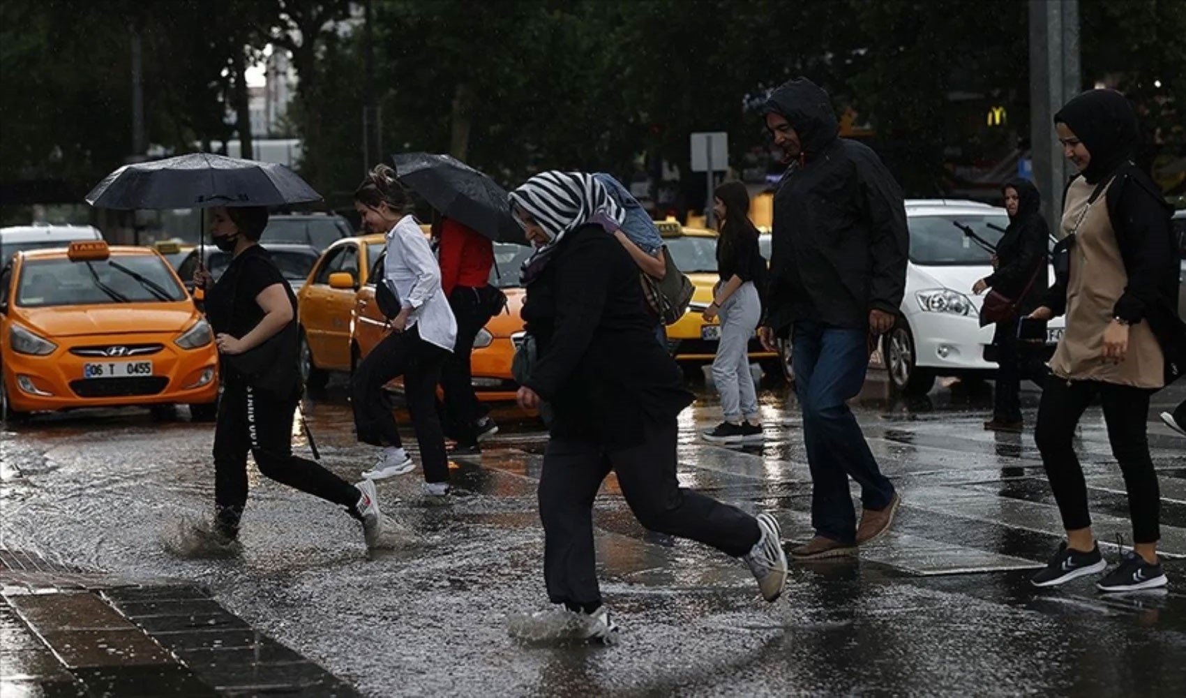 Bugün hava nasıl olacak? Meteoroloji'den 4 kente sarı kodlu uyarı! İşte il il 22 Aralık Pazar hava durumu