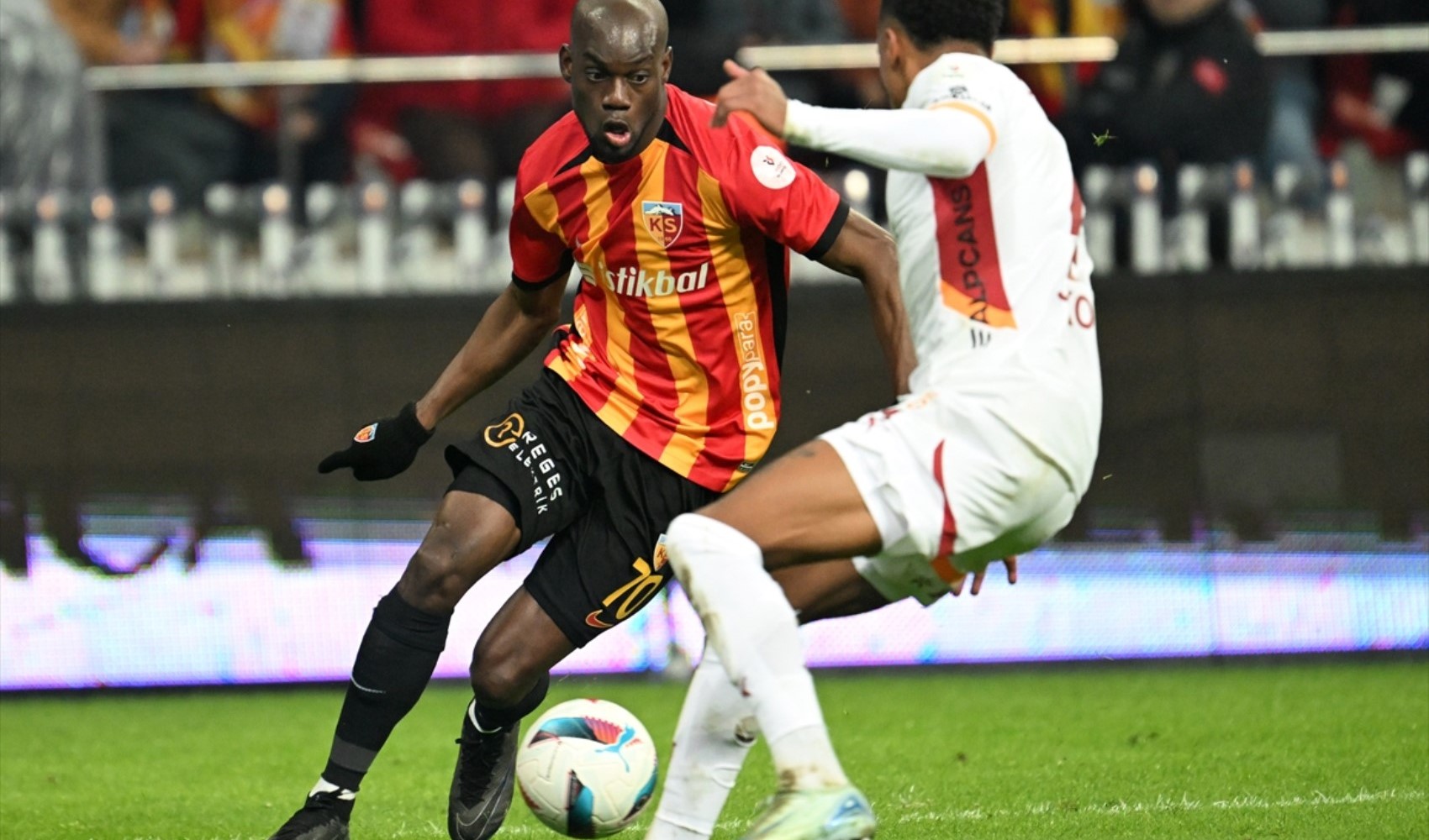Galatasaray, Kayserispor'u deplasmanında 5-1 yendi