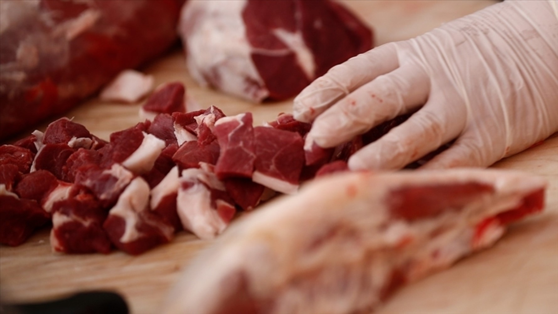 Il Ministero ha reso noti i prodotti alimentari contraffatti e adulterati: ecco le province in cui si vende più carne di cavallo e asino
