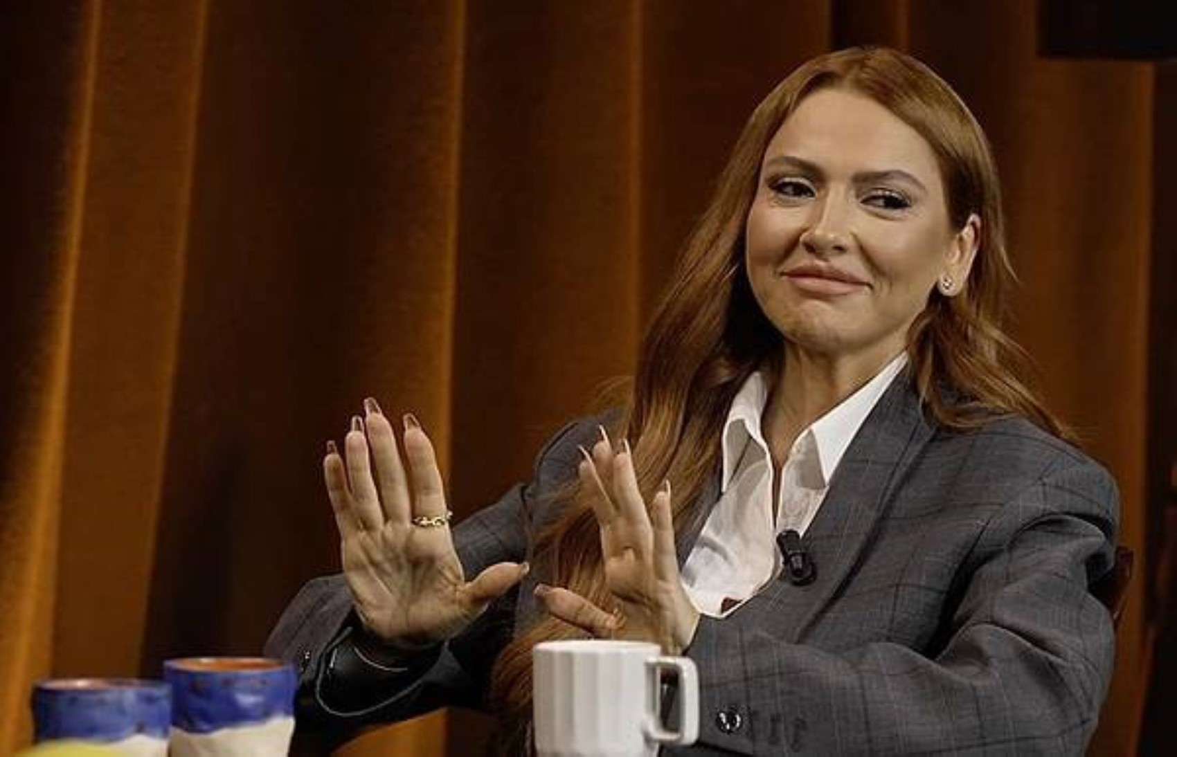 Hadise'nin Sinan Akçıl açıklaması Ahmet Çakar'ı kızdırdı: Hadise'ye 'Kezban' diyen Çakar' a tepki yağdı!