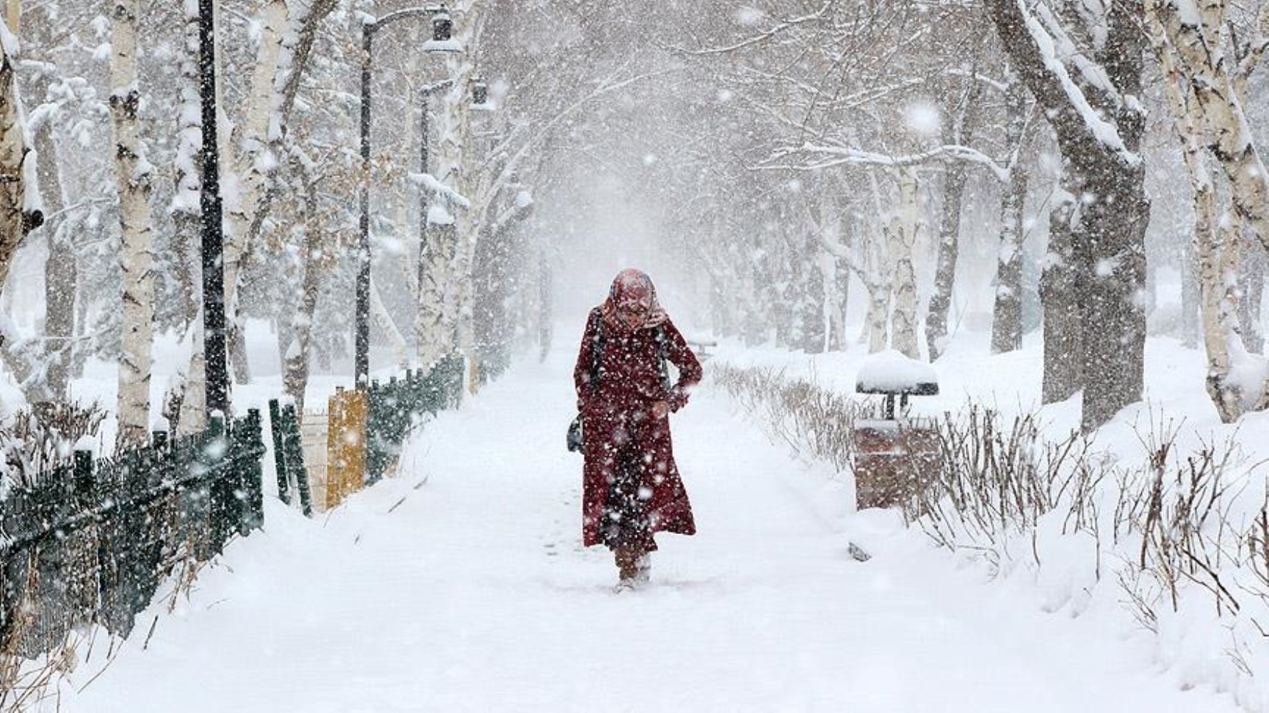 Allerta meteo per 29 province: previsti forti rovesci, neve e tempeste