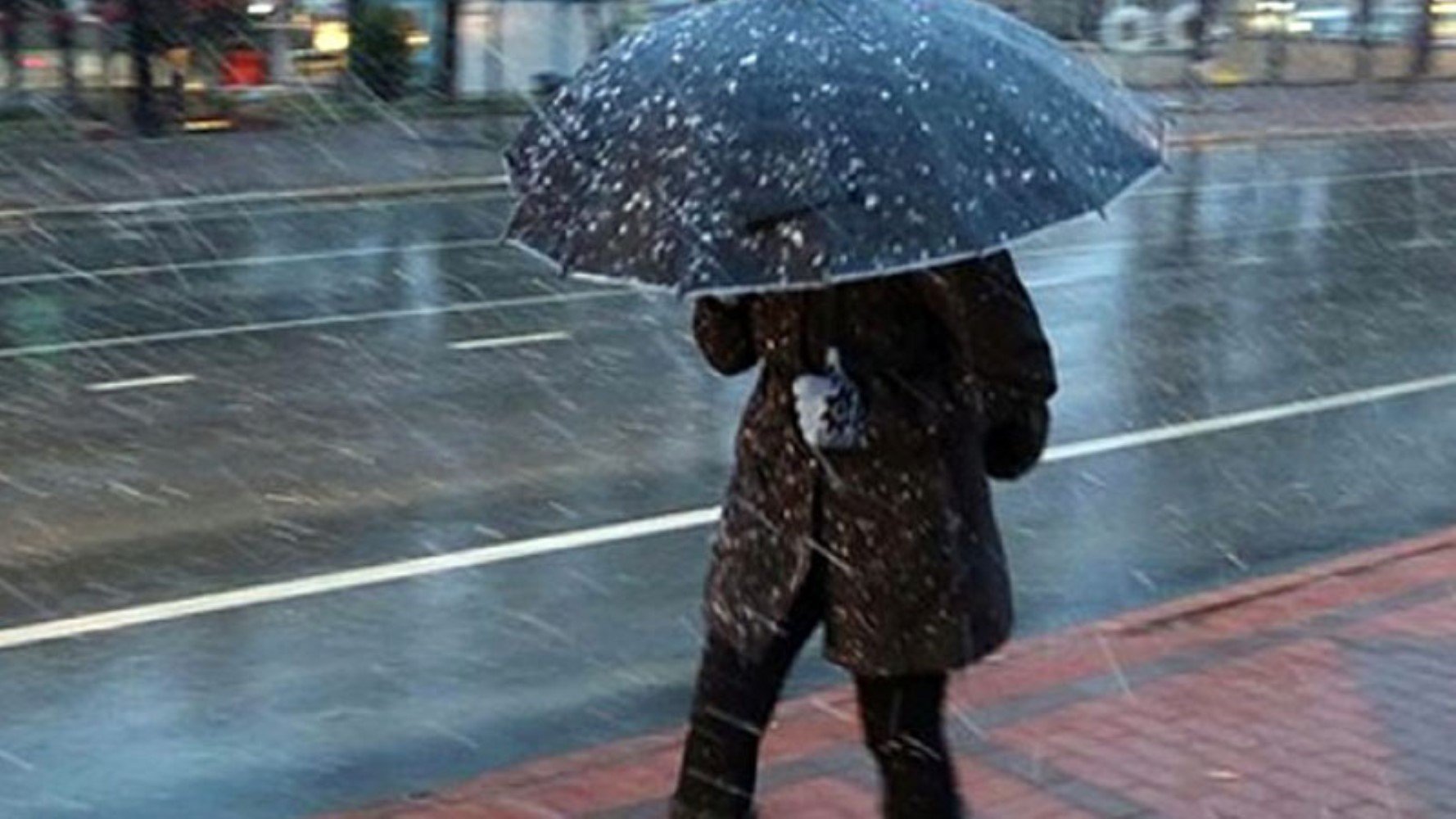 Bugün hava nasıl olacak? Meteoroloji'den 30 kente sarı ve turuncu kodlu uyarı! İşte il il 24 Aralık Salı hava durumu...