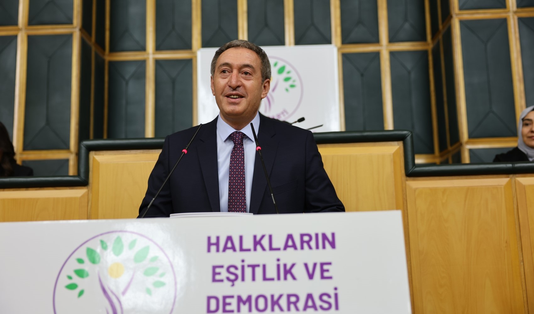 L'appello del DEM Parti su Öcalan: 