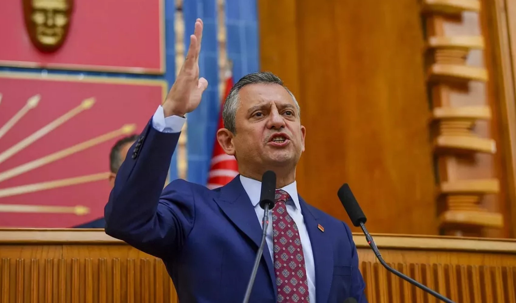 Invito di Özgür Özel a Erdoğan! 'Ti sfido...'
