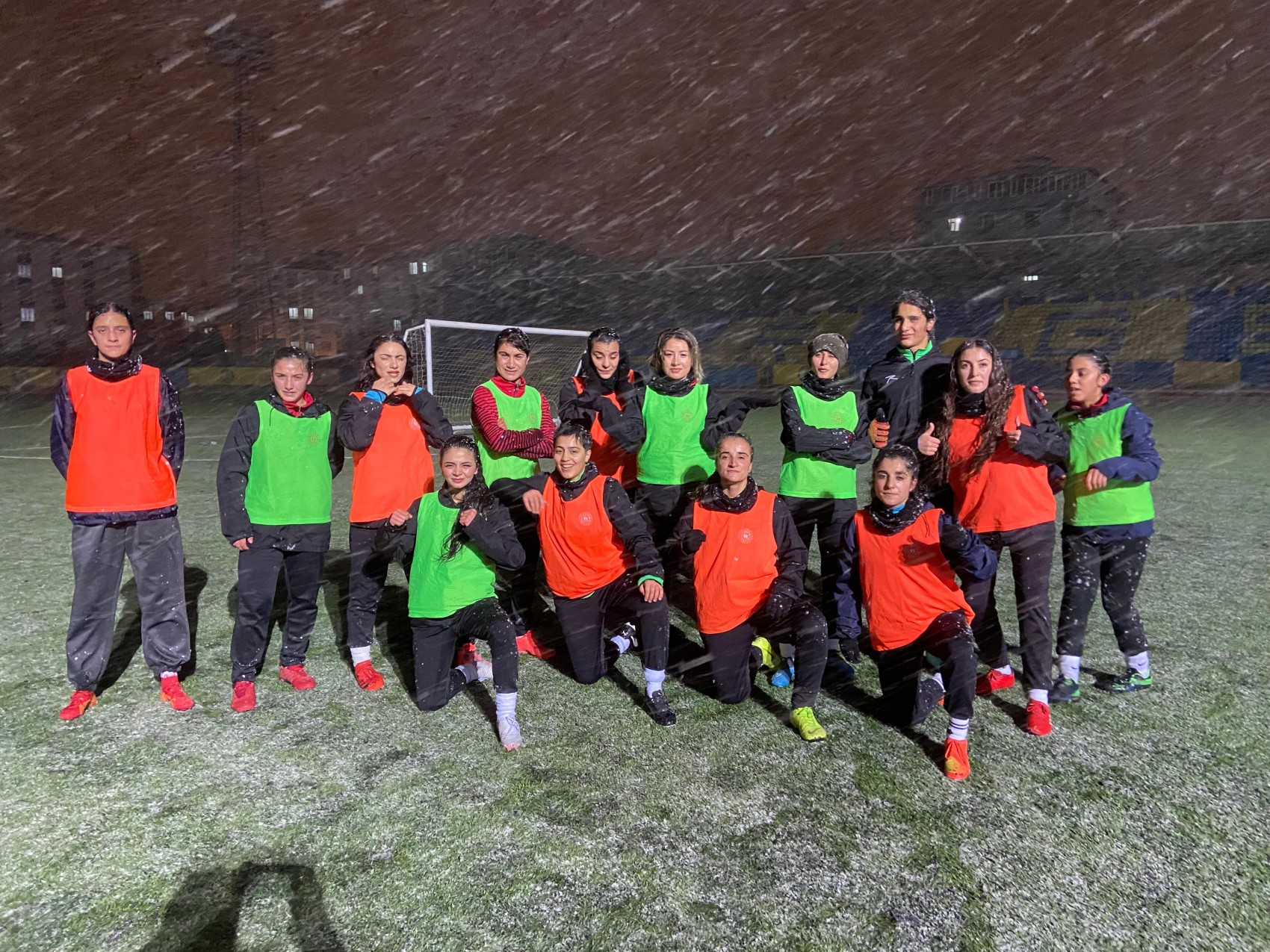 Ağrı Kadın Futbol Takımı antrenmanlarını sürdürüyor