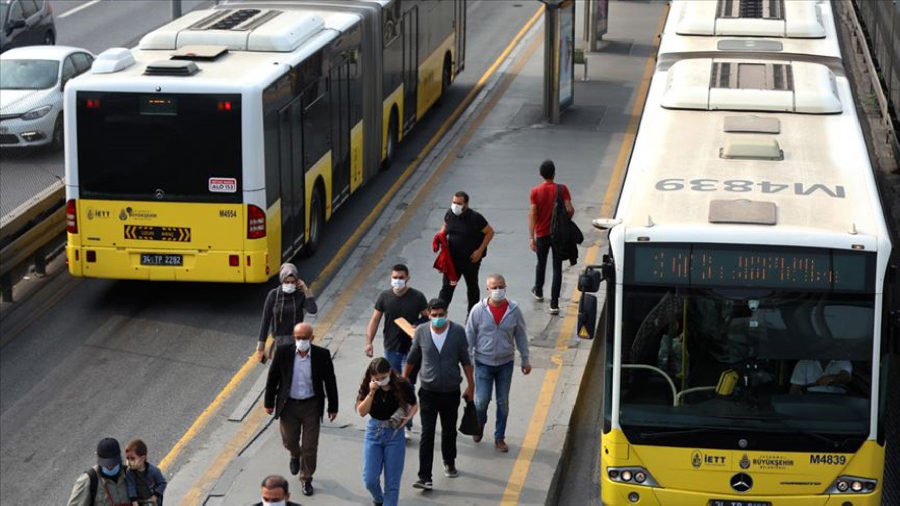 İstanbul'da toplu taşıma krizi: Otobüsler bugün çalışacak mı? Toplu taşıma seferleri devam ediyor mu?