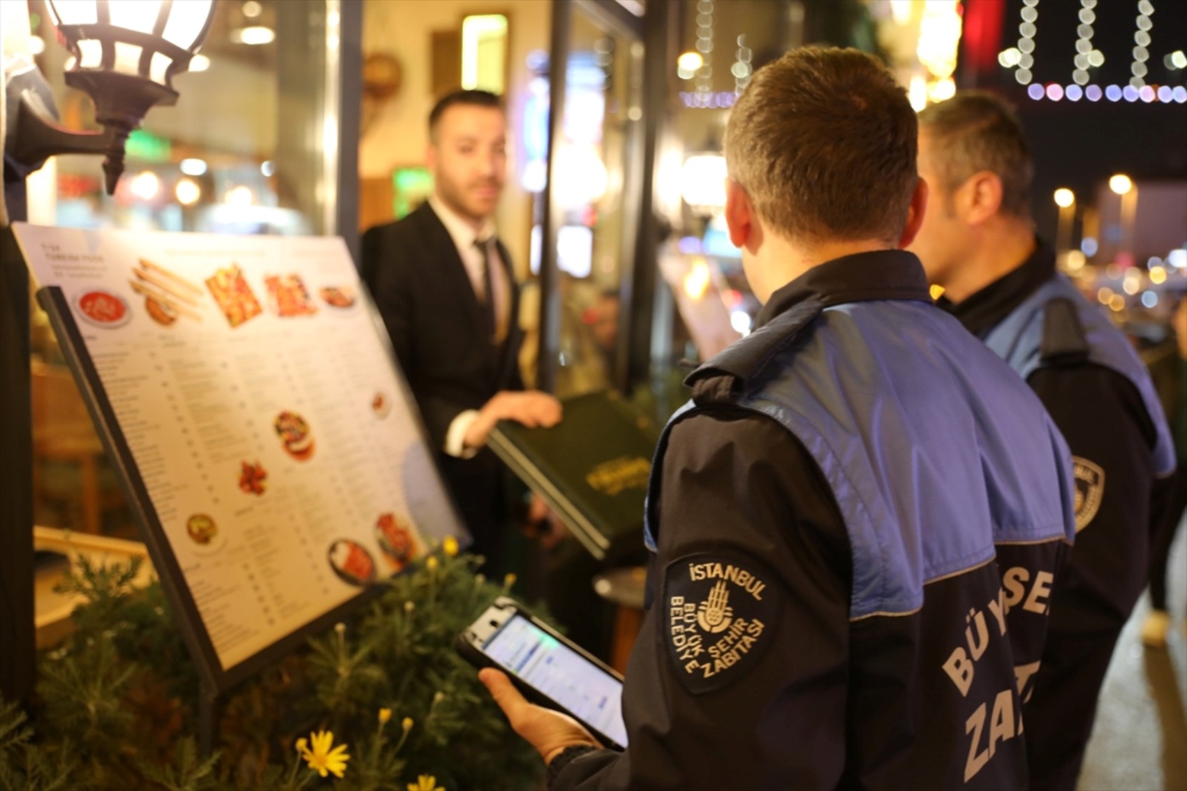 İstanbul'da yılbaşı için güvenlik tedbirleri artırıldı: Hangi bölgelerde araç girişi yasak?