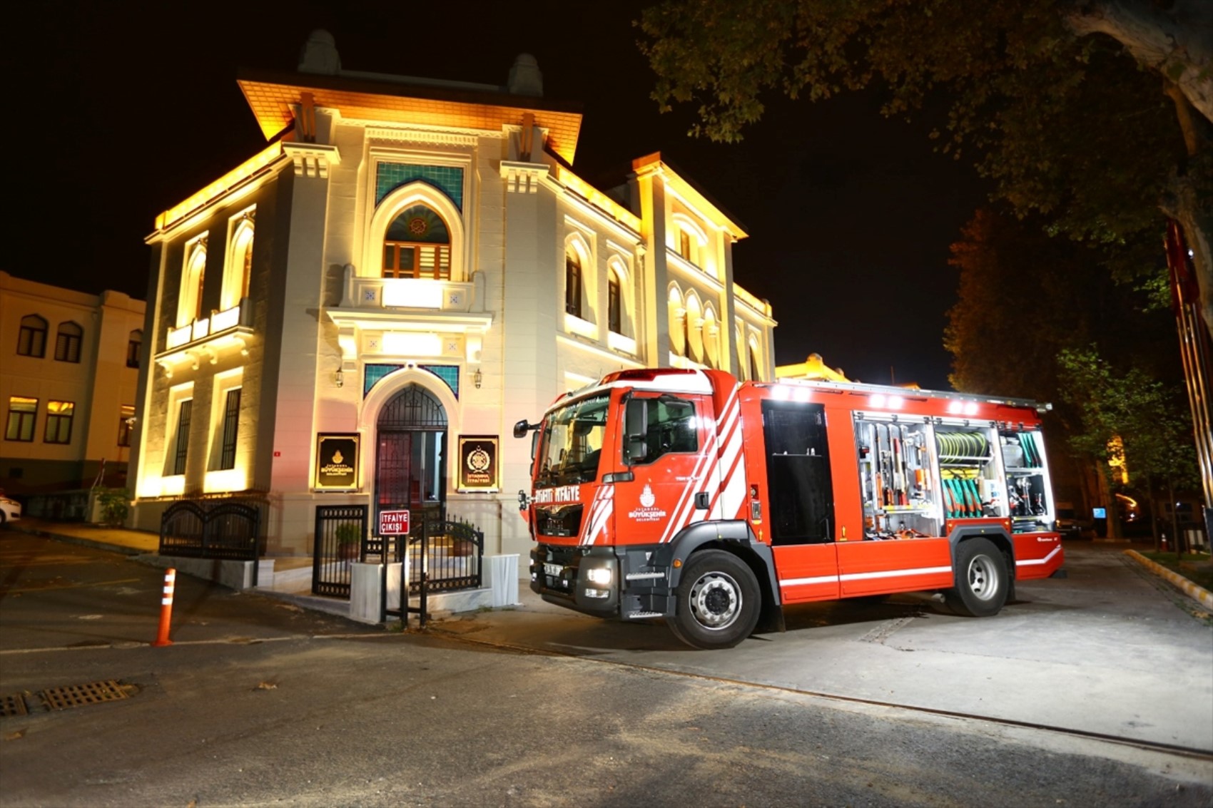 İstanbul'da yılbaşı için güvenlik tedbirleri artırıldı: Hangi bölgelerde araç girişi yasak?