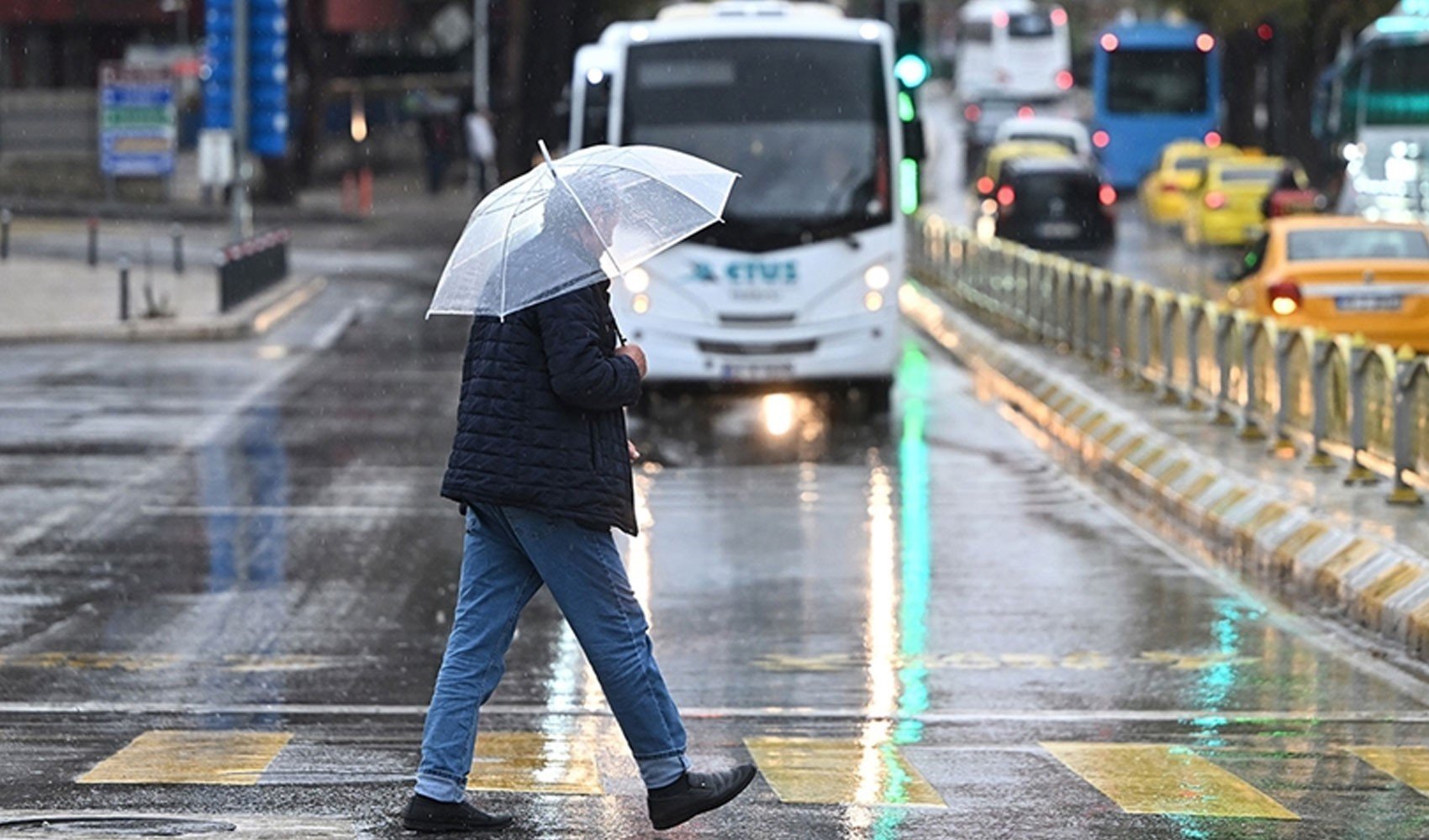 Bu kentlerde yaşayanlar dikkat! Meteoroloji'den sağanak uyarısı: İşte il il 6 Aralık Cuma hava durumu...