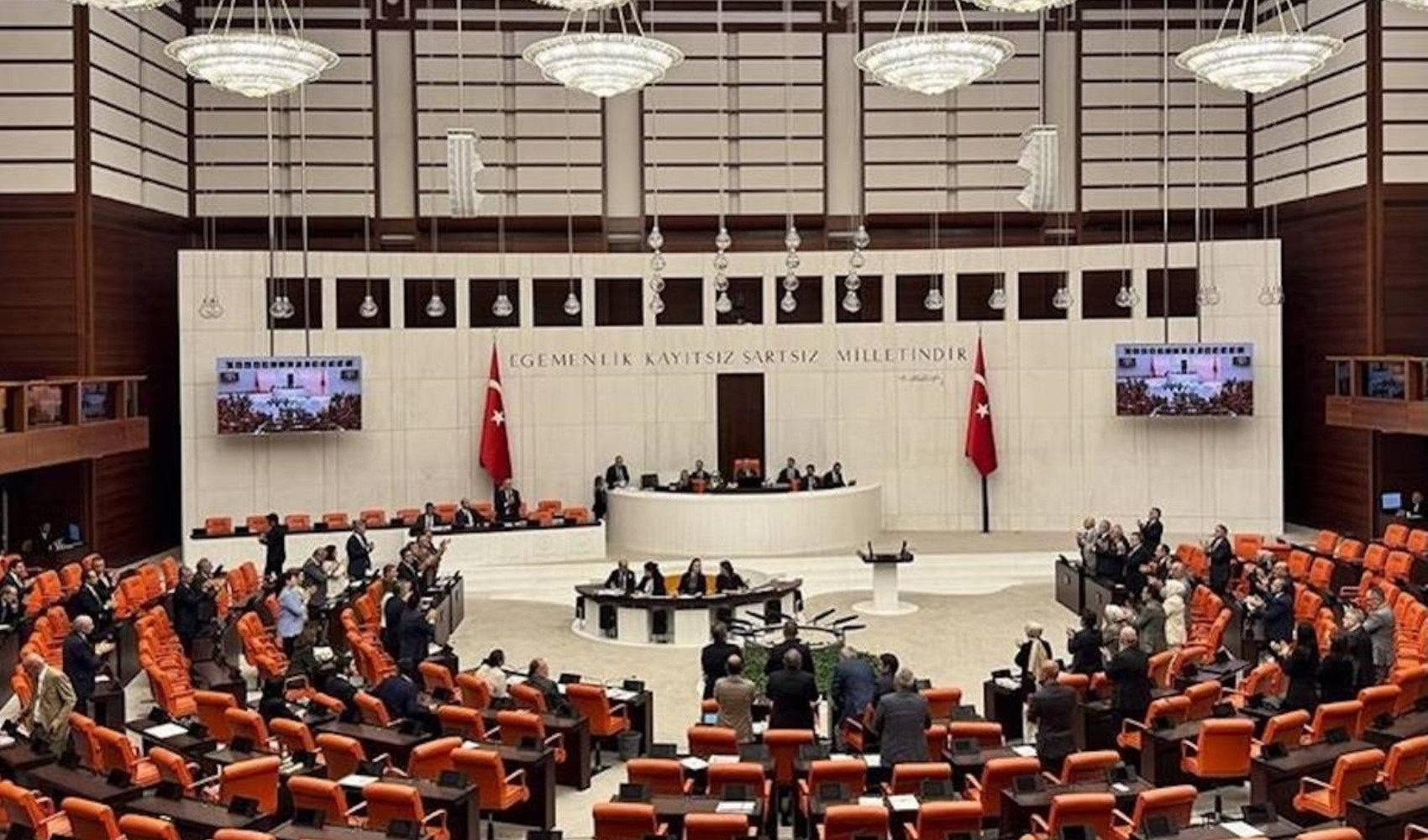 TBMM'de bütçe görüşmeleri başlıyor: Asgari ücret ve Suriye'deki gelişmeler gündemde