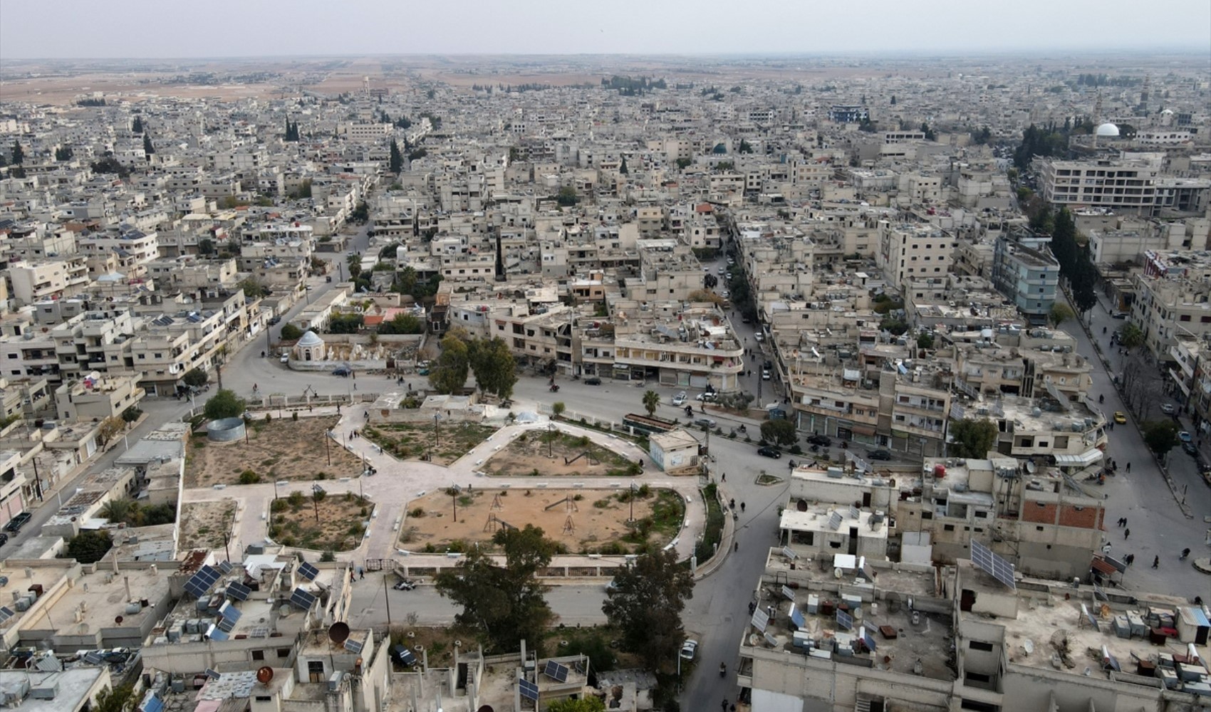 Con la caduta di Assad, Israele aumenta la presenza militare al confine siriano