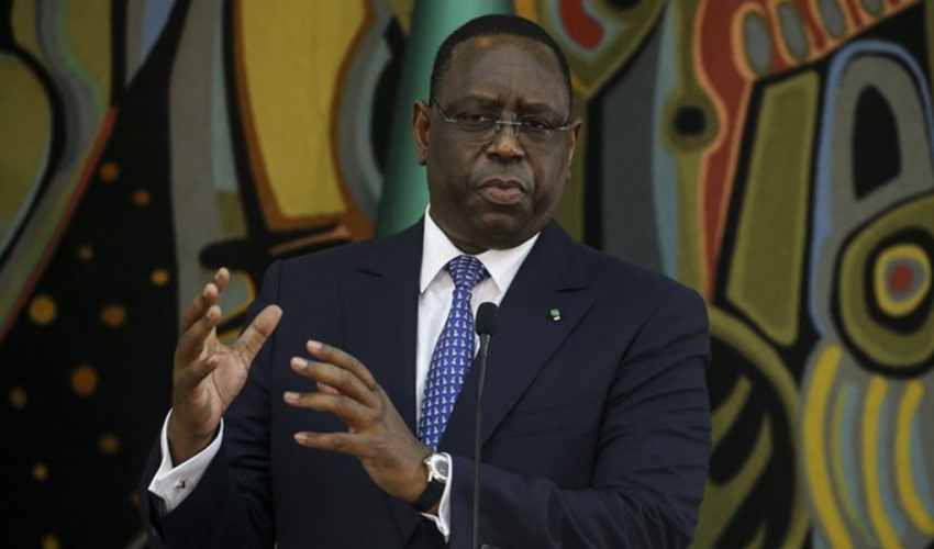 Anayasa'ya göre 3. kez aday olamayacaktı:  Senegal Devlet Başkanı Sall'den polise “Göstericileri vurun” talimatı