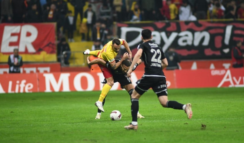 Beşiktaş, Kayserispor deplasmanından 1 puanla döndü