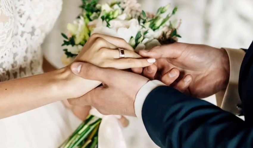 Faizsiz evlilik kredisinde yaş şartı belli oldu! Başvurular ne zaman başlayacak?