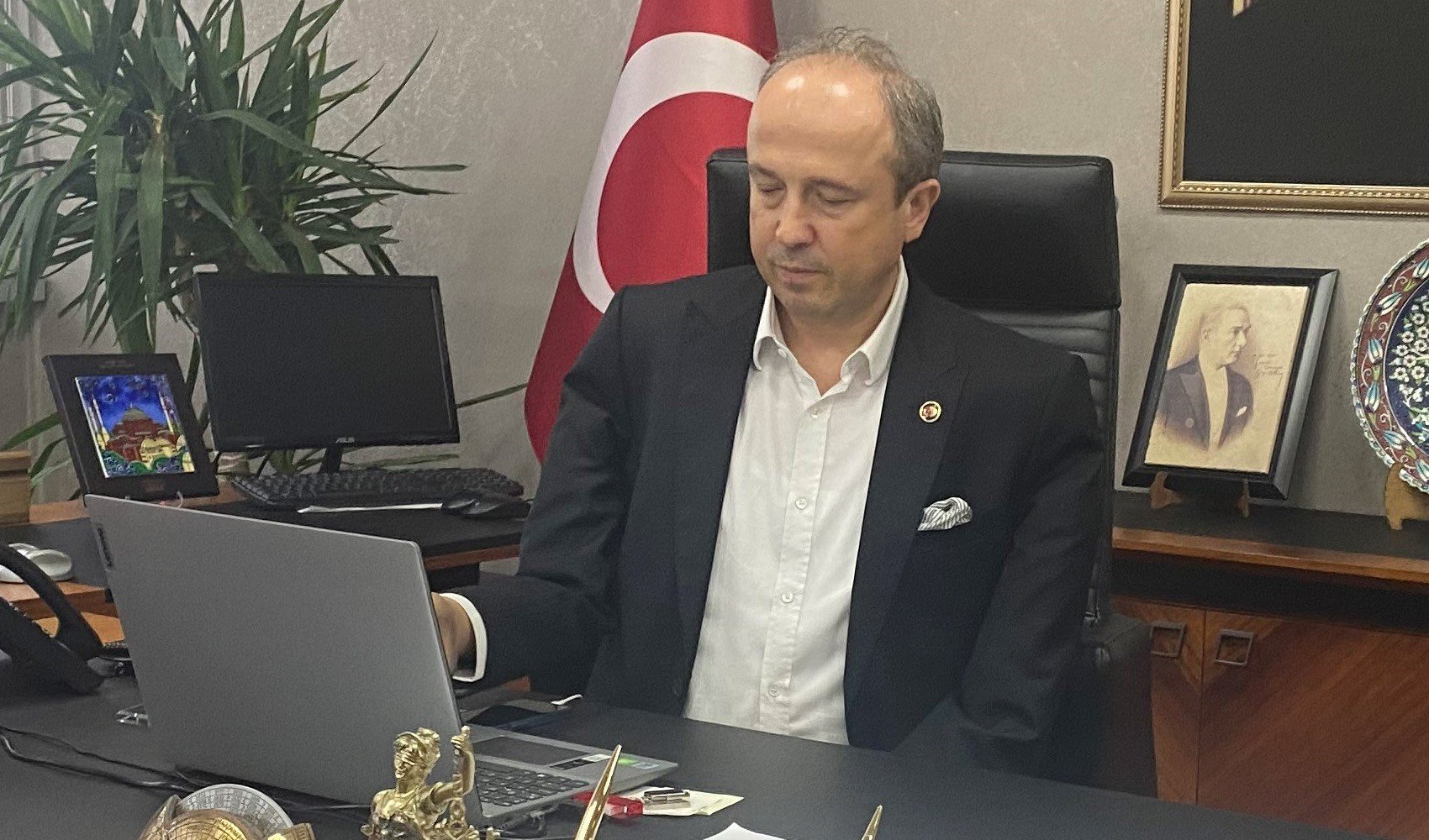 CHP’de aday gösterilmeyen Avcılar Belediye Başkanı Hançerli’den açıklama