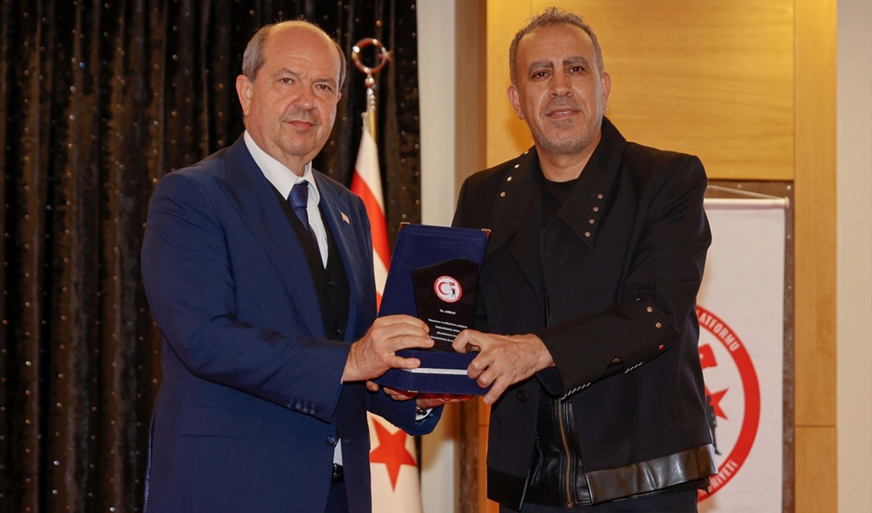 Haluk Levent'e 'Vatanseverlik Ödülü'