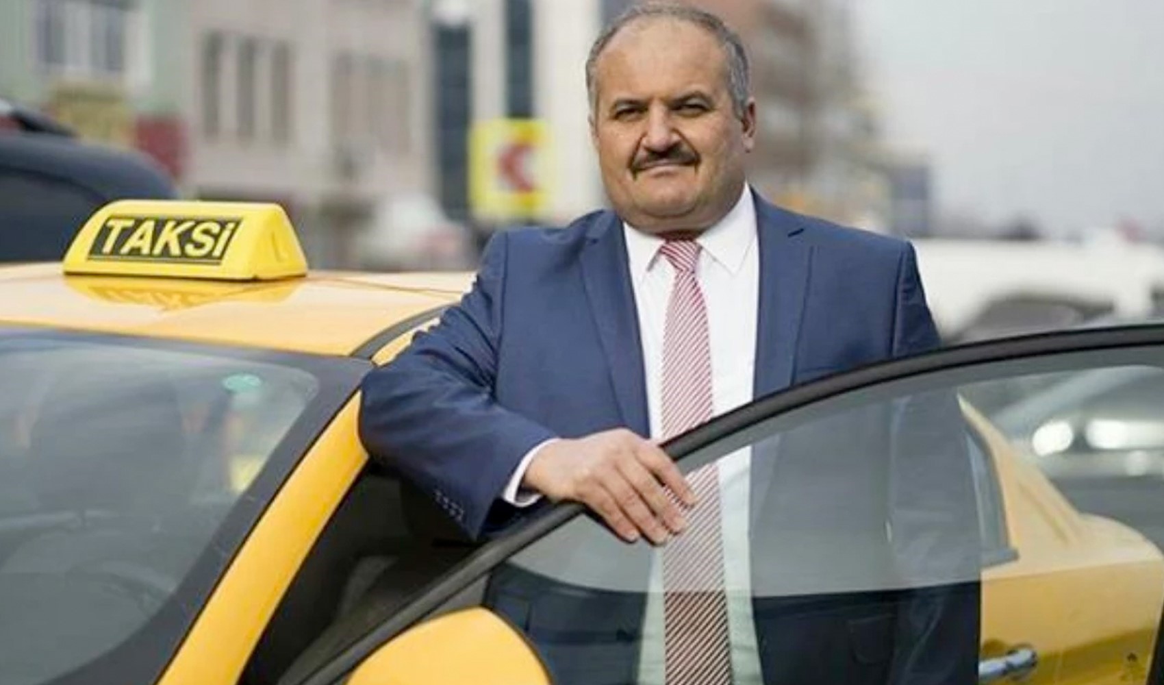 Eyüp Aksu taksicilere seslendi: Taksimetreleri kurun, geliyor Murat Kurum
