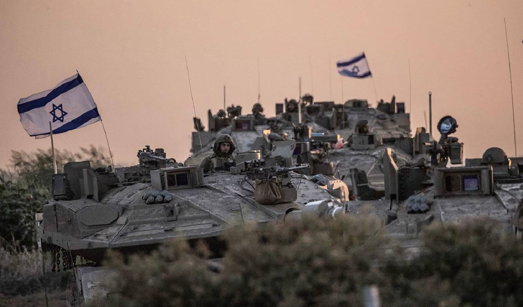 İsrail, on binlerce silah satın almaya hazırlanıyor