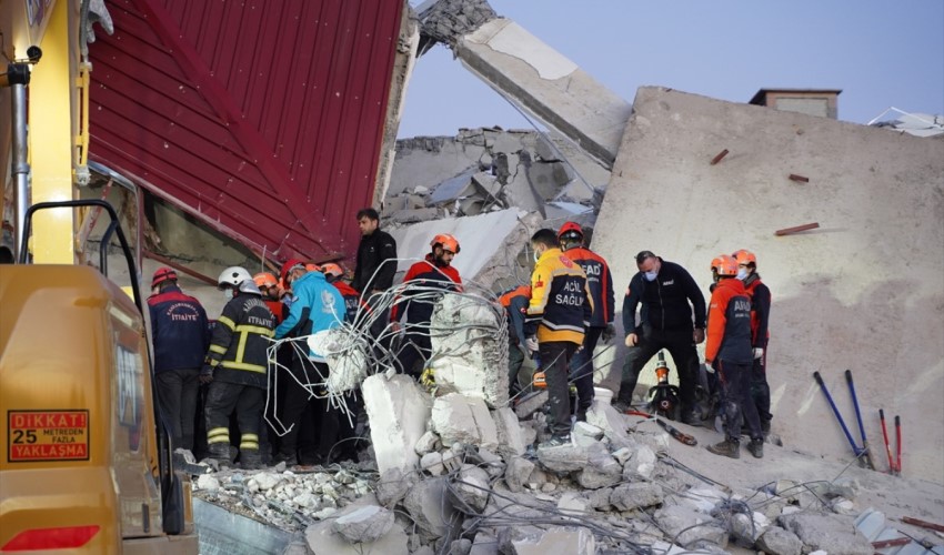 Il ministro Yerlikaya ha annunciato: quanti cittadini hanno perso la vita nei terremoti del 6 febbraio?