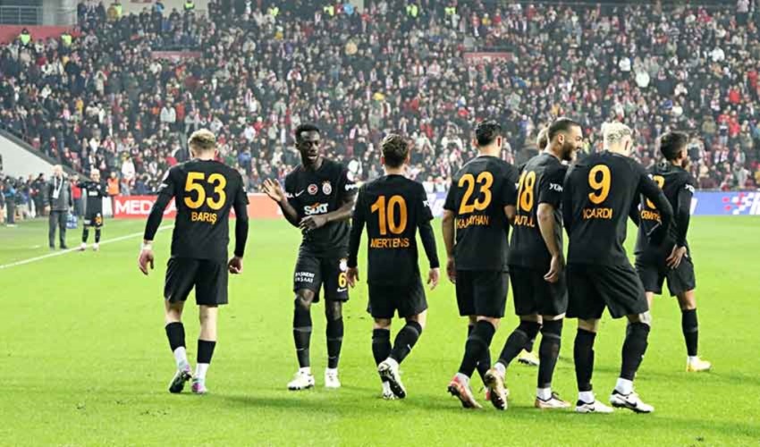 Il Galatasaray torna da Samsun da capolista!