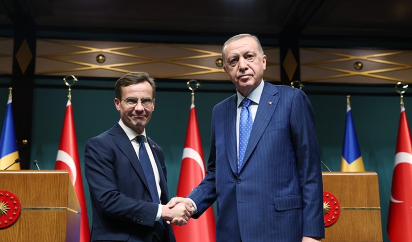 Erdoğan ha avuto un colloquio con il Primo Ministro svedese Kristersson