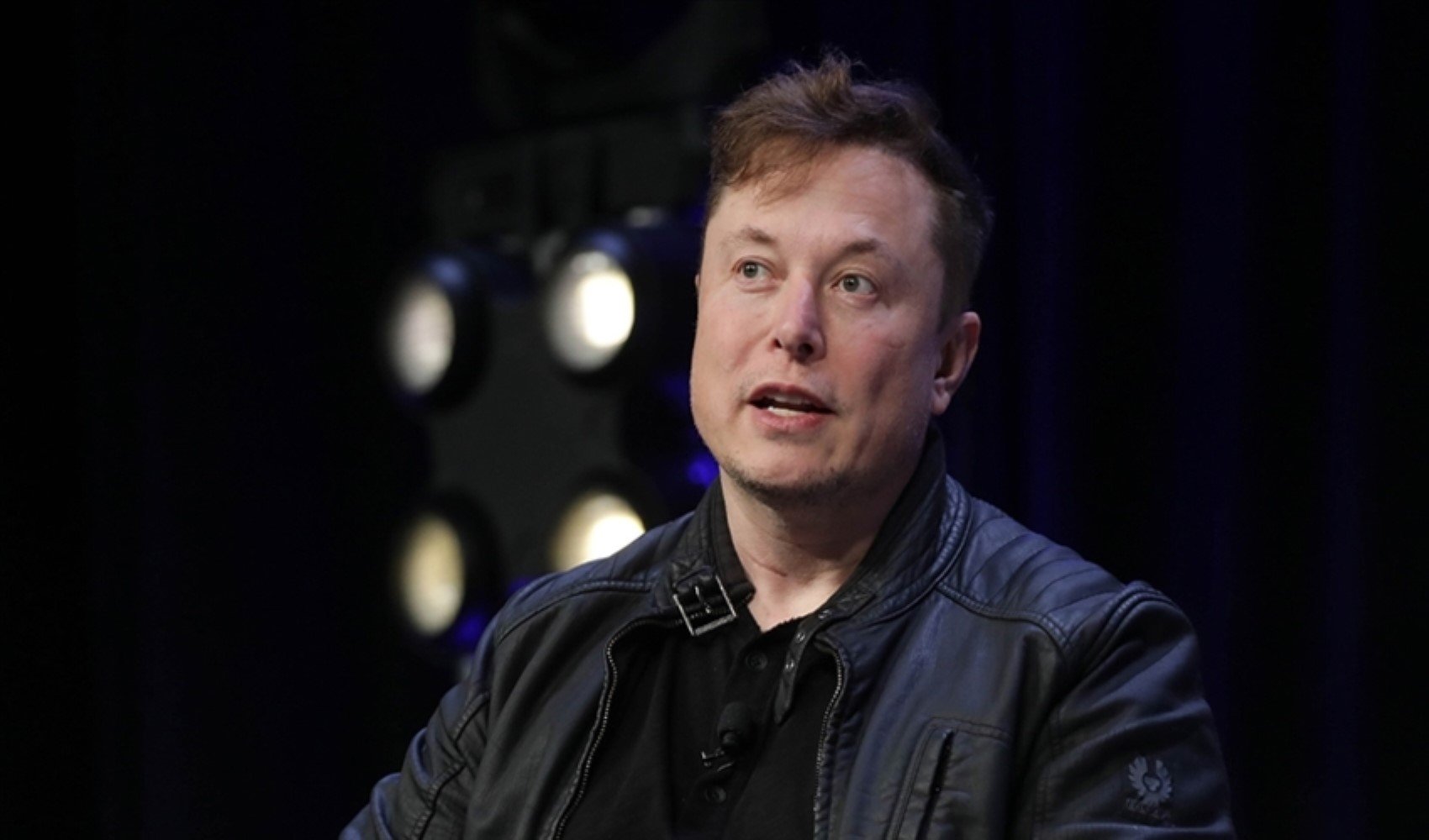 Elon Musk'tan beyin çipi açıklaması: Bilgisayar faresini kontrol ediyor