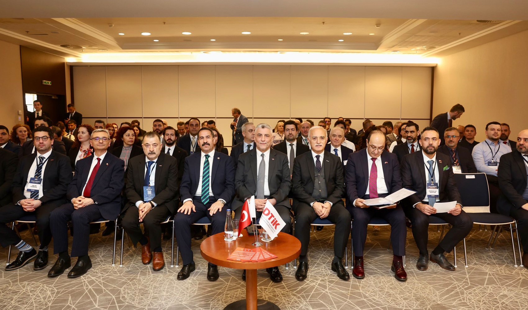 Ticaret Bakanı Bolat, Slovakya'da Dünya Türk İş Konseyi toplantısına katıldı