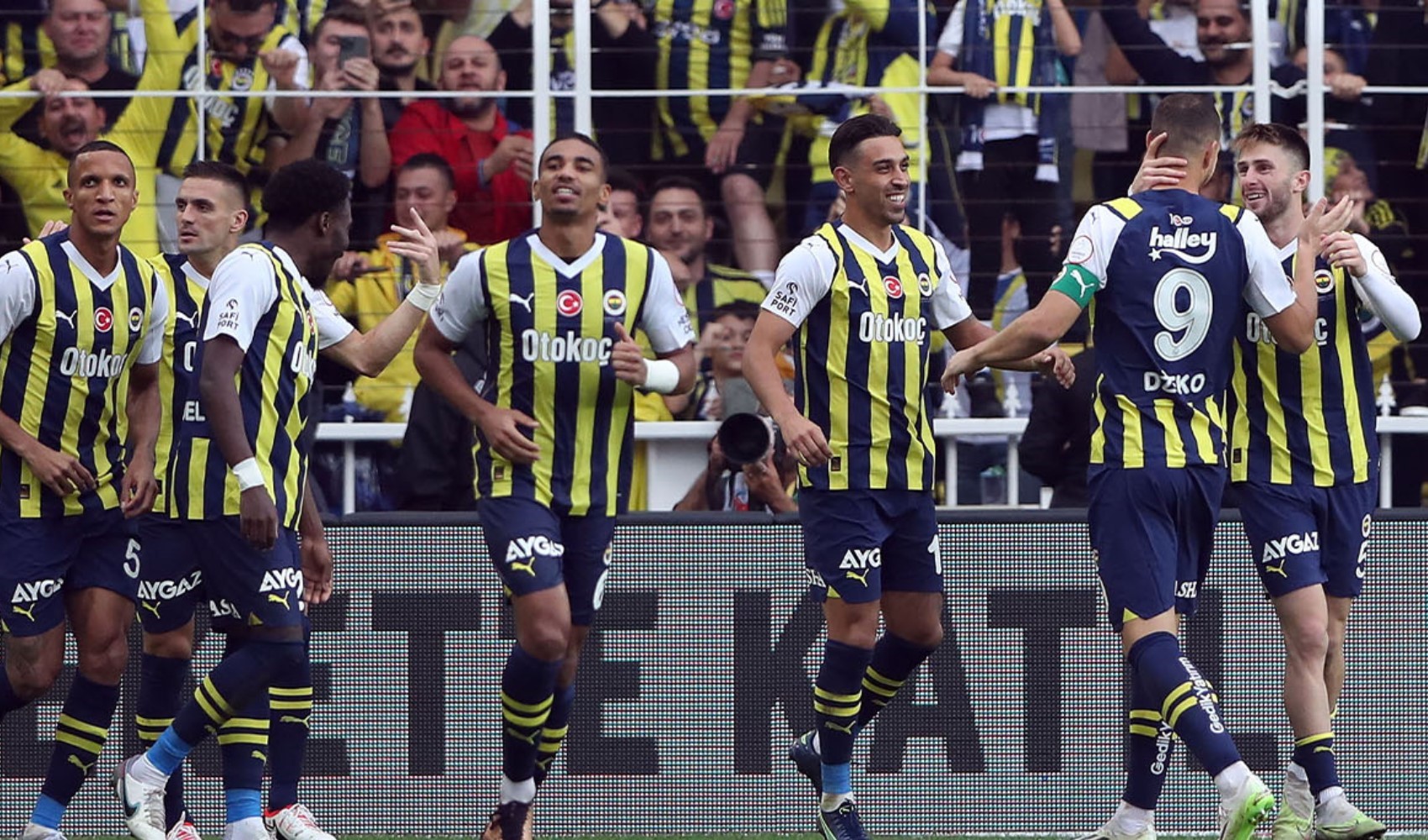 Konferans Ligi'nde şampiyonluk oranları belli oldu: Fenerbahçe kaçıncı sırada?