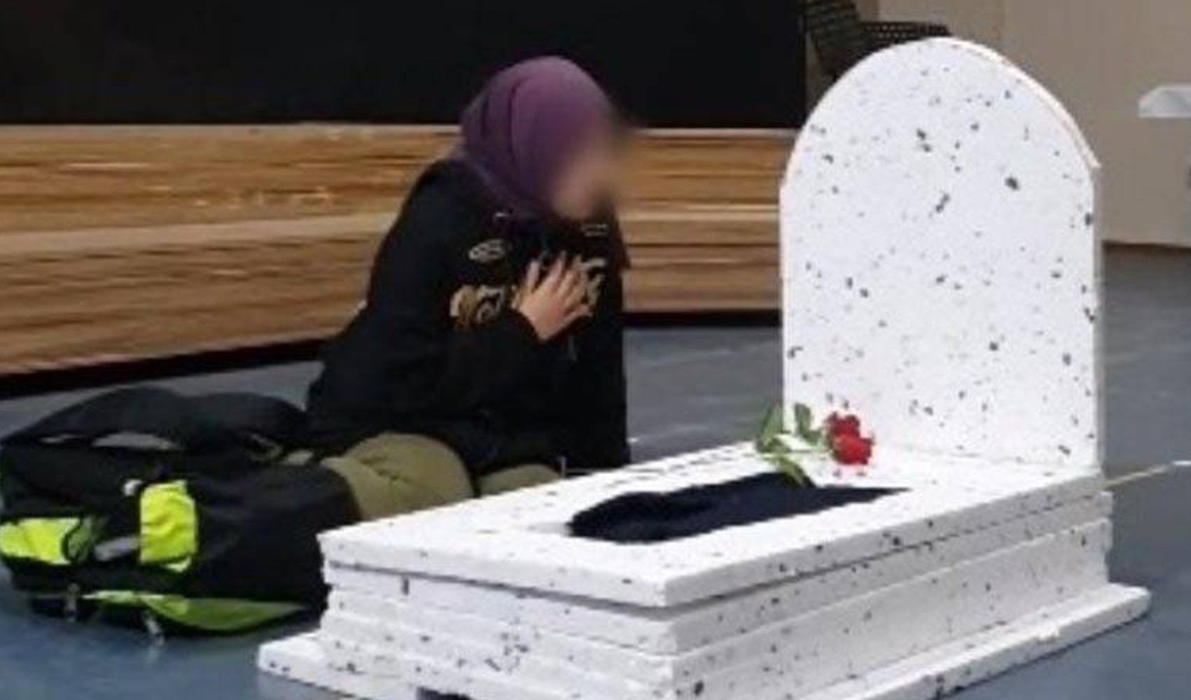 ÇEDES kapsamında mezar başında 'sabır' sahnesi: Öğrenci ağıt yaktı