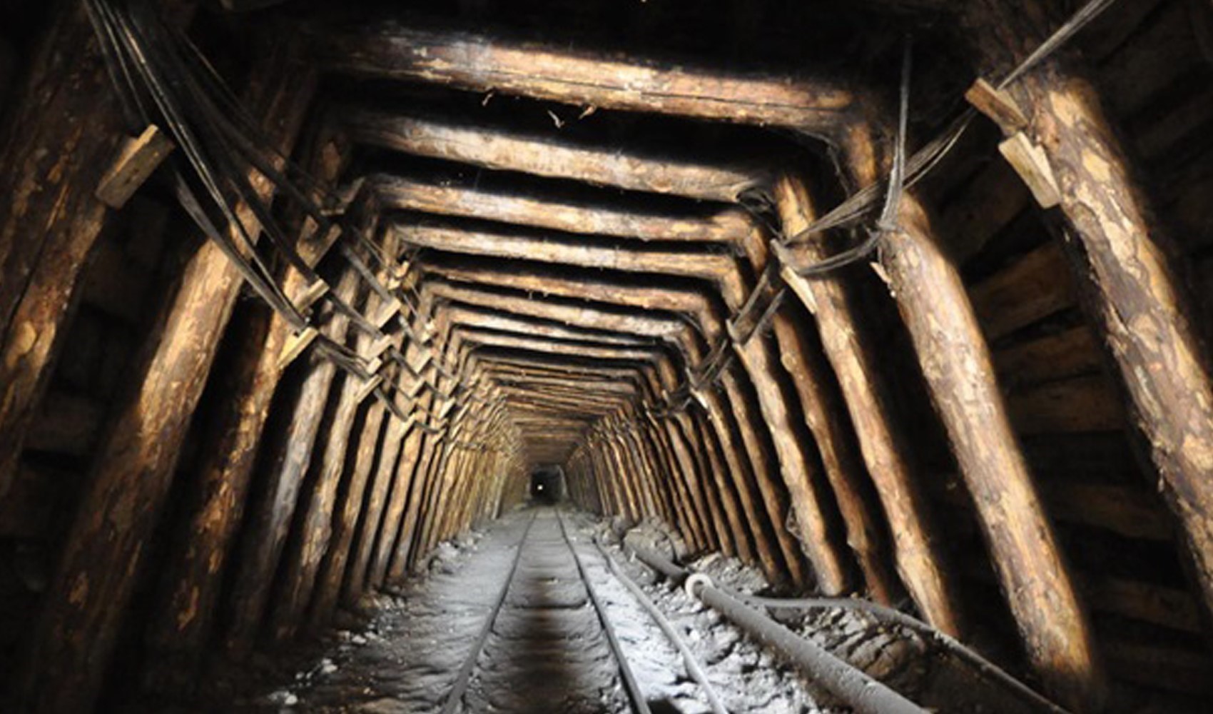 Elazığ'da krom madeninde göçük
