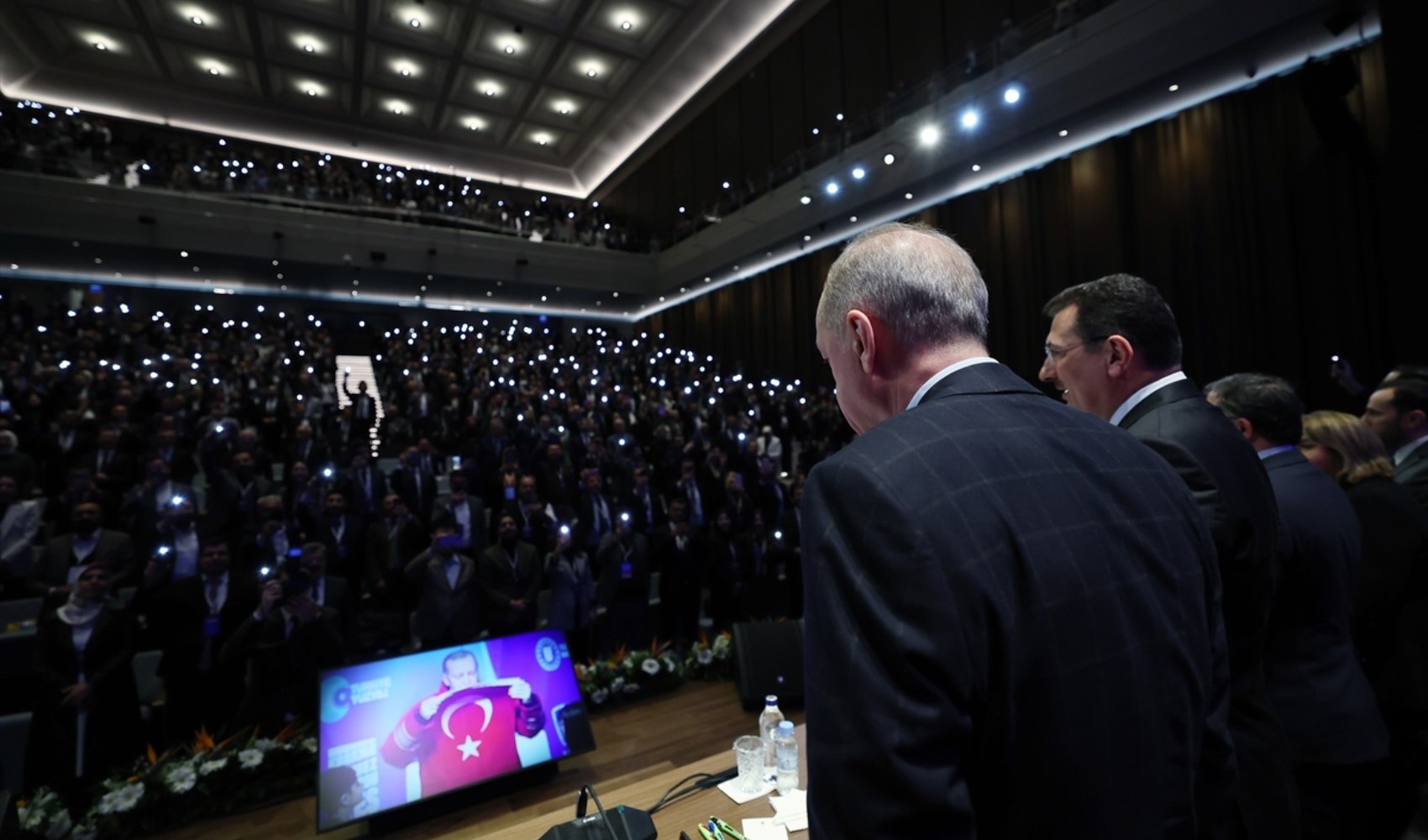 Erdoğan: 'Korsan siyaset yapmak isteyenlere asla müsade etmeyiz'
