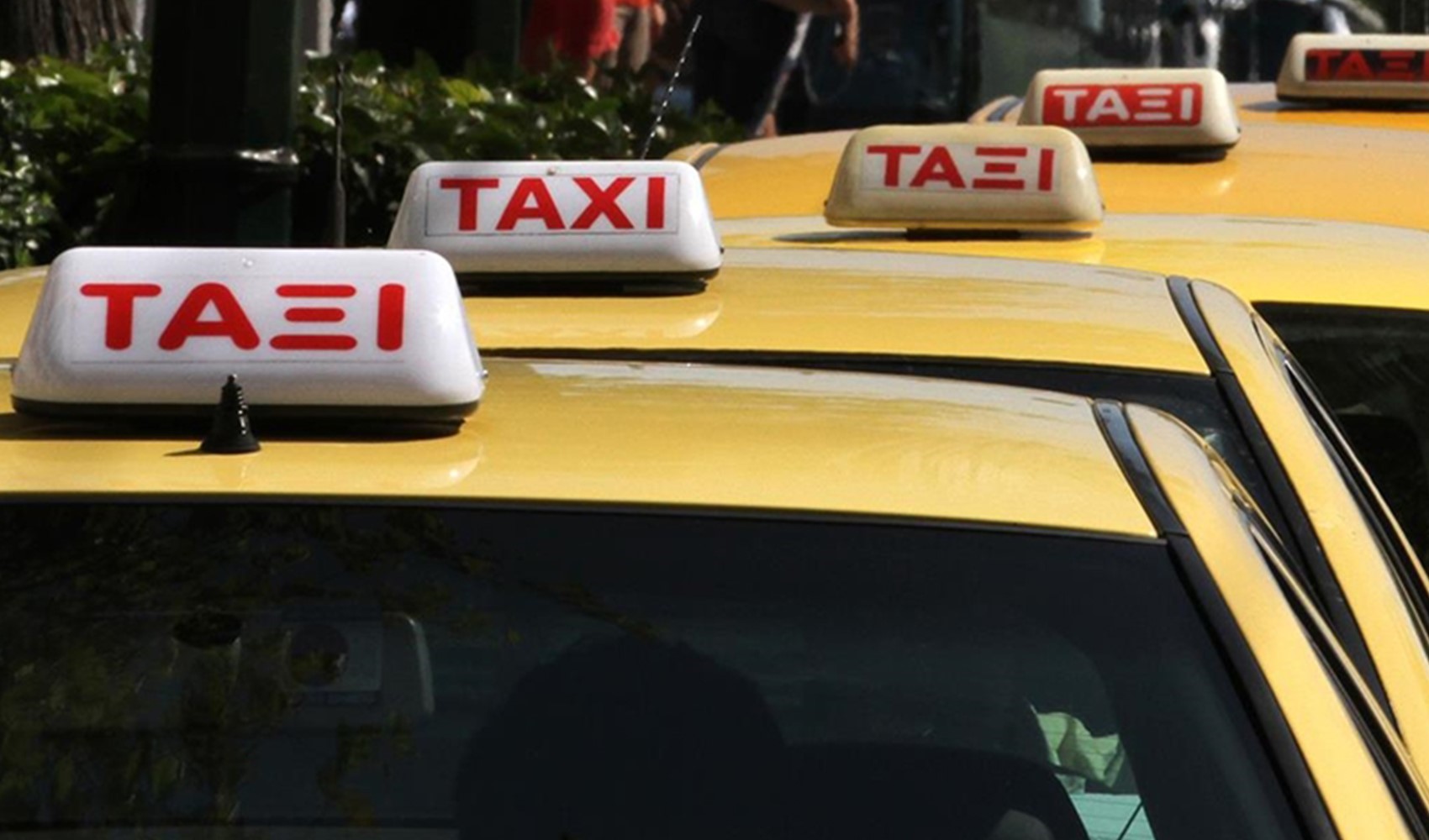 Atina'da taksiciler 48 saatlik greve başladı!