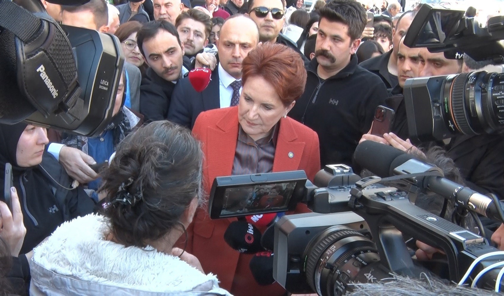 Meral Akşener CHP'li yurttaşla tartıştı: Partiyi sizin için mi kurduk? 