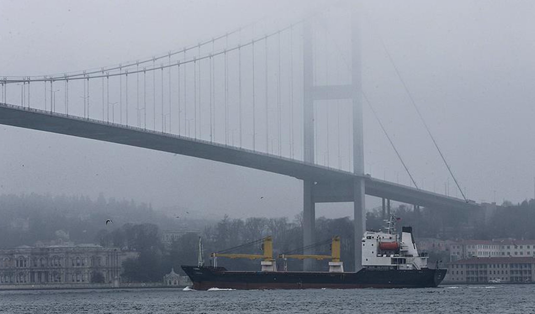 İstanbul Boğazı'nda sis alarmı!