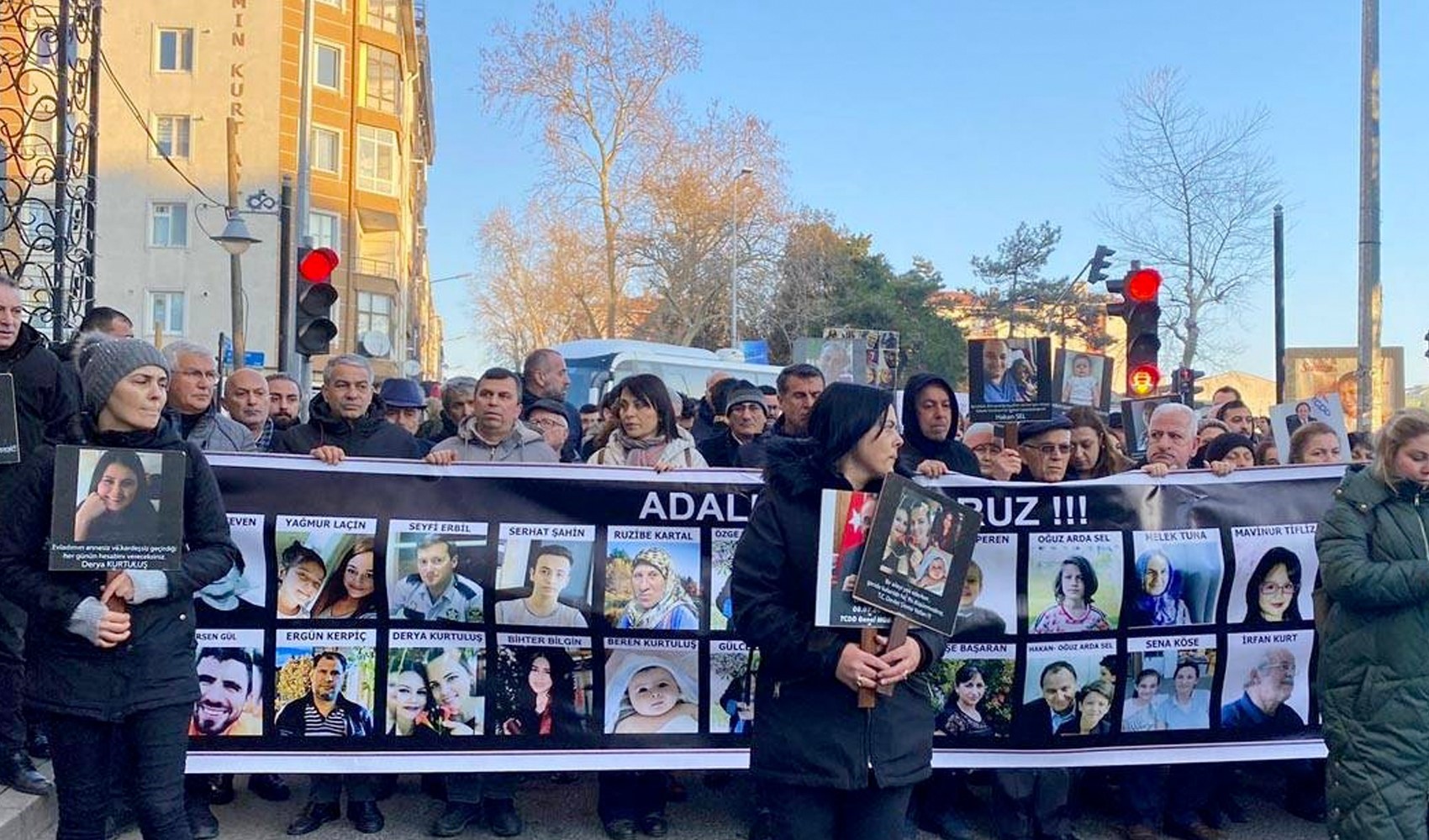 Çorlu tren faciası davası 19. kez ertelendi! Üye hakim izin almış...