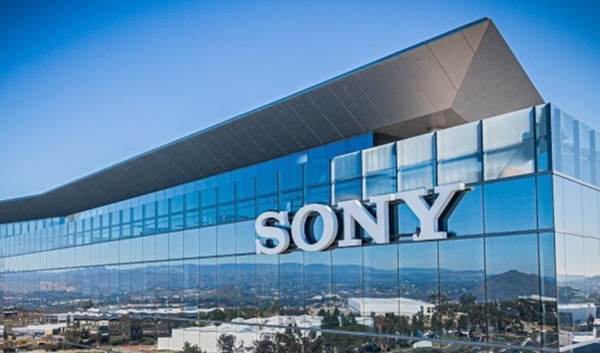 Sony 24 yıl sonra Samsung'u geride bıraktı!