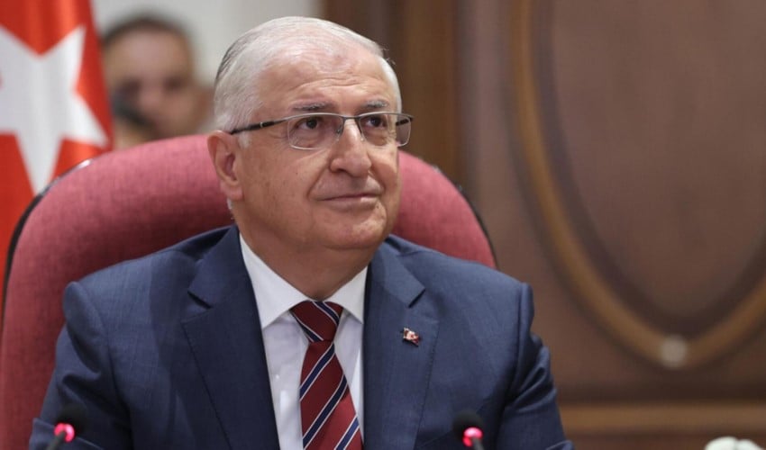 Millî Savunma Bakanı Yaşar Güler ve Genelkurmay Başkanı Orgeneral Metin Gürak Bağdat’a gitti