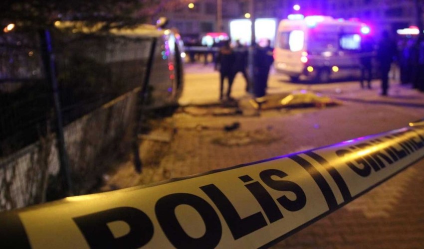 Bursa'da koca dehşeti: Eşini öldürdü, çocuğunu yaraladı
