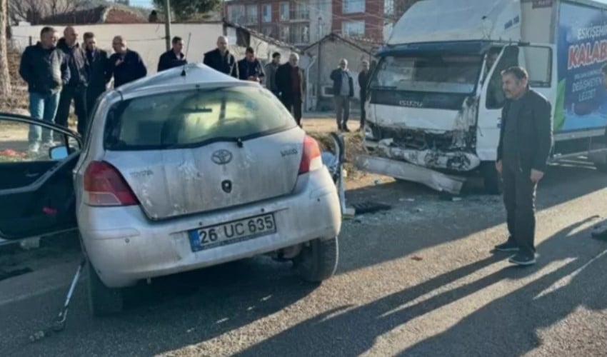 Eskişehir'den acı haber: Öğretim üyesi anne ve kızı trafik kazasında hayatını kaybetti