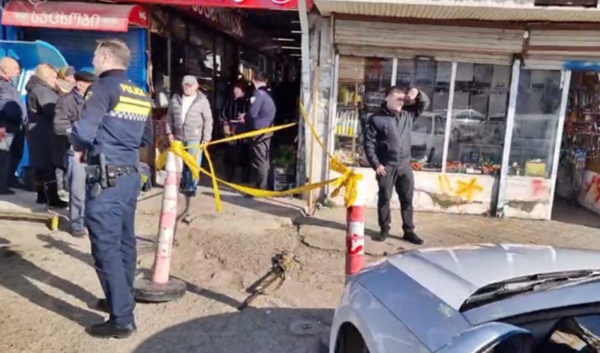 İstanbul Çarşısı'nda silahlı saldırı: 4 kişi öldü